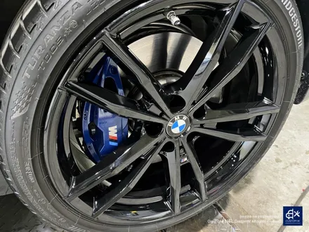 BMW G20 330e 잘못된 휠수리 이력 박리 후 블랙유광 휠도색 / 용인 처인구