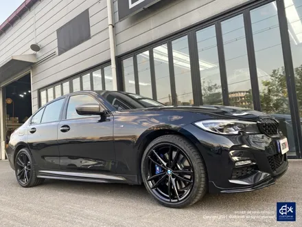 BMW G20 330e 휠수리 후 블랙유광 휠도색 / 용인 처인구