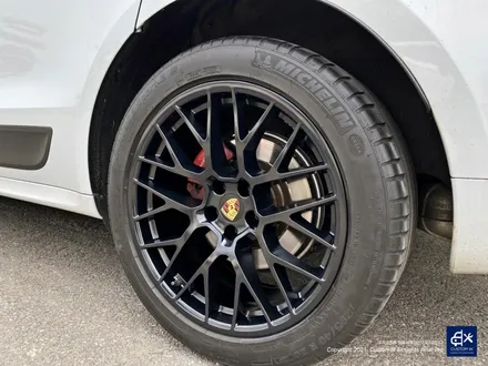 포르쉐 마칸 GTS 휠수리 후 젯블랙 휠도색 / 용인 처인구
