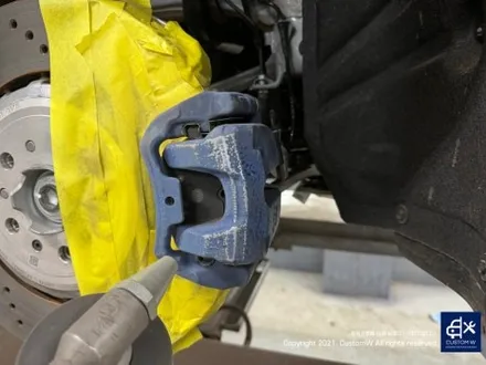 믿고 맡기는 커스텀 W_! 캐리어 카 (세이프 티 로더)를 이용해서 입출고_! BMW G87 신형 M2 블랙 유광 휠도색 & 레드 캘리퍼 도색 / 용인 처인구