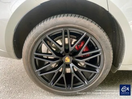 포르쉐 신형 마칸 GTS 휠 상처 수리 후, 제트 블랙 휠 복원 도색 ( 무광 검정 / 매트 블랙 /사틴 블랙 ) / 용인 처인구