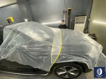 아우디 Q7 55TFSI 플라스틱 커버가 장착된 21인치 휠 블랙 유광 휠도색 + 부식 제거 후, 건메탈 그레이 캘리퍼 도색 / 용인 처인구