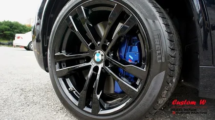 블랙유광 휠도색과 캘리퍼도색으로 BMW X5에 포스를 더하다. / 용인 처인구