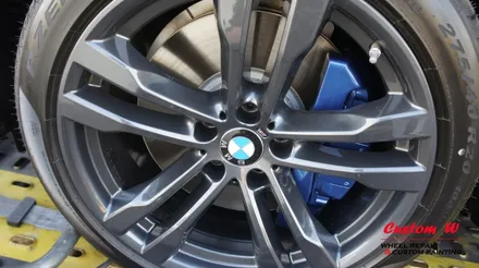 BMW X5 신차 고객분의 요청에 맞춘 휠도색과 M퍼포먼스브레이크 컬러로 캘리퍼도색. / 용인 처인구