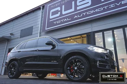 BMW X5 30D 블랙 유광 휠도색 + 레드 캘리퍼도색. / 용인 처인구