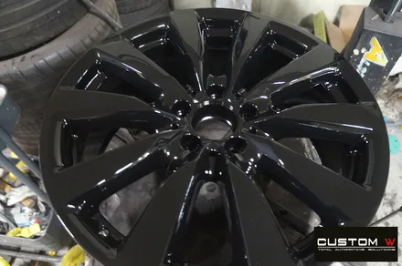 벤츠 GLC 350E 밋밋한 순정 휠 컬러에서 블랙 유광 휠도색, 캘리퍼도색. / 용인 처인구