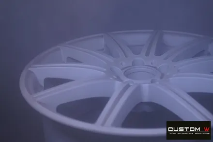 잘 못된 휠수리 도색 이력이 있는 벤츠 CLS63AMG 약품 박리 후, 재작업 다이아몬드 컷팅 블랙 폴리시 휠로 커스터 마이징, 레드 캘리퍼 도색 작업 까지.! / 용인 처인구