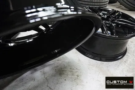 벤츠 CLA220 AMG LINE 휠 상처 수리 후 블랙유광 휠도색 + 레드 캘리퍼 도색 / 용인 처인구