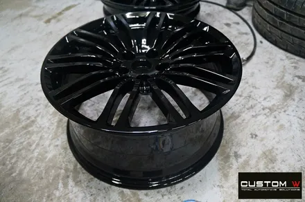 BMW 530d 664M 기존 잘못된 수리 도색 이력 약품 박리 후 블랙유광 휠도색 / 용인 처인구