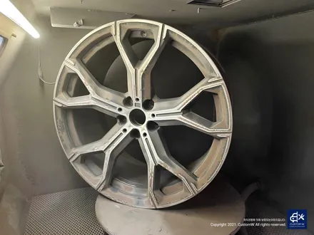 BMW G06 X6 블랙유광 휠도색 + 레드 캘리퍼 도색 / 용인 처인구