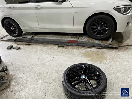 BMW 118d 461M 휠수리 후 블랙유광 휠도색 / 용인 처인구