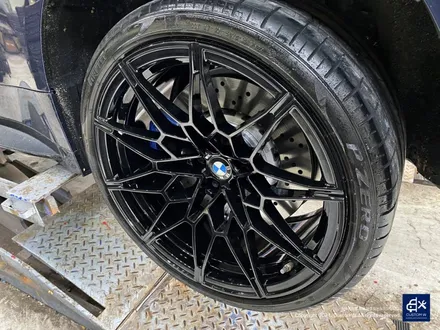 BMW M4 컴페티션 826M 휠수리 후 블랙유광 휠도색 / 용인 처인구