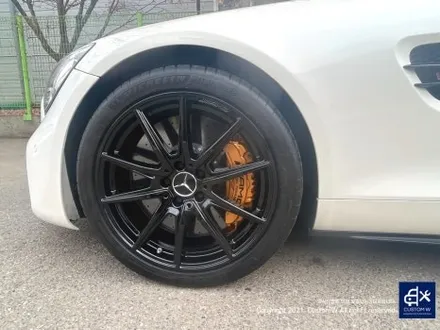 벤츠 AMG GT 쿠페 휠 상처 수리 후, 하이그로시 블랙 유광 휠도색 / 용인 처인구