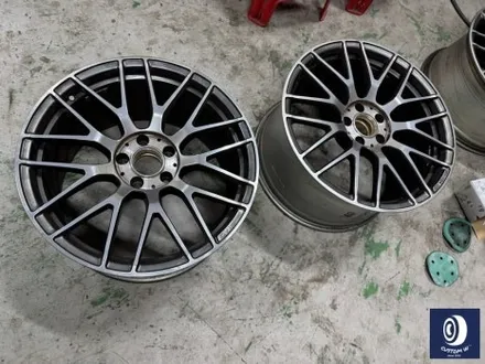 벤츠 C63AMG 하이그로시 블랙(검정 유광) 휠도색 + 레드 캘리퍼 도색 / 용인 처인구