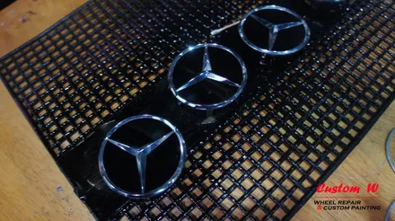 벤츠 AMG 라면 스포티한 블랙 휠과 레드 캘리퍼 조합을! 벤츠 GLE 63 AMG 블랙유광 휠도색, 레드 캘리퍼도색 작업기. / 용인 처인구