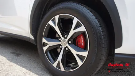 렉서스의 하이브리드 SUV NX300H 다이아몬드컷팅 휠수리로 블랙폴리시 휠 만들고 레드 캘리퍼도색. / 용인 처인구