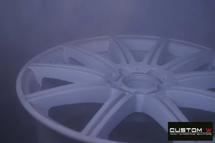 잘 못된 휠수리 도색 이력이 있는 벤츠 CLS63AMG 약품 박리 후, 재작업 다이아몬드 컷팅 블랙 폴리시 휠로 커스터 마이징, 레드 캘리퍼 도색 작업 까지.! / 용인 처인구