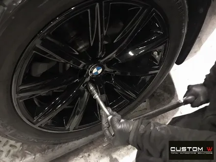 BMW G30 520i 휠 상처 수리 후 블랙유광 휠도색 / 용인 처인구