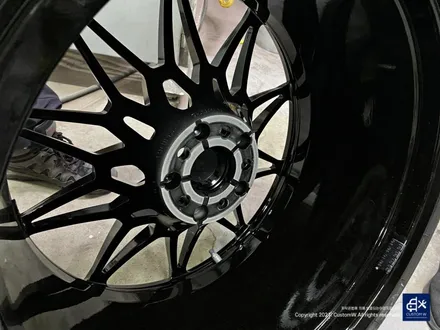 BMW G82 M4 826M 휠수리 후 블랙유광 휠도색 / 용인 처인구