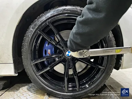 BMW G20 330i 휠수리 후 블랙유광 휠도색 / 용인 처인구