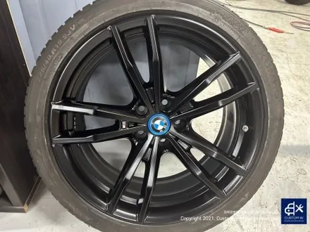 BMW G20 330e 상처가 많은 19인치 휠수리 후, 사틴 블랙 (aka. 맷블랙 MATT BLACK / 무광 블랙) 휠도색 / 용인 처인구