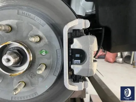 캐딜락 전기차 리릭 LYRIQ 신차 출고 작업 / 샴페인 골드 휠 도색 + 애시드 그린 캘리퍼 도색 / 용인 처인구