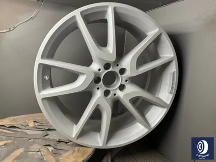 벤츠 W213 E43 AMG 휠 상처 수리 후 사틴 블랙 (무광 검정 / 매트 블랙) 휠 복원 도색 + 카본 세라믹 골드 캘리퍼 도색 / 용인 처인구
