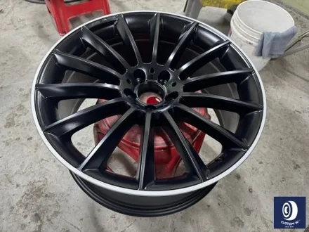 벤츠 CLS450 20인치 마차 휠 타 업체 잘못된 수리 도색 이력 / 약품 박리 (페인트 제거) 후, 블랙 + 실버 투톤 휠 도색 / 용인 처인구