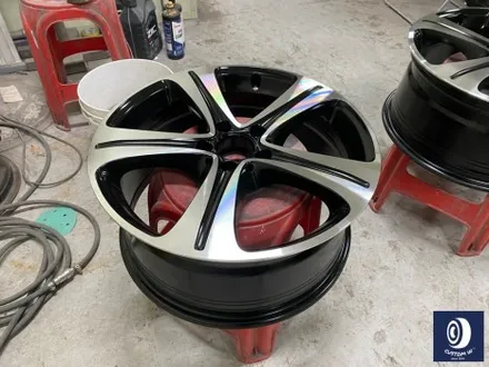 벤츠 W213 E300 18인치 휠 상처 수리 후, 다이아몬드 커팅 가공을 이용한 블랙 폴리시 휠 만들기_! / 용인 처인구