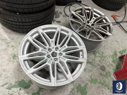 BMW G87 M2 930M 휠 상처 수리 후, 건메탈 그레이 휠도색 + 레드 캘리퍼 도색 / 용인 처인구