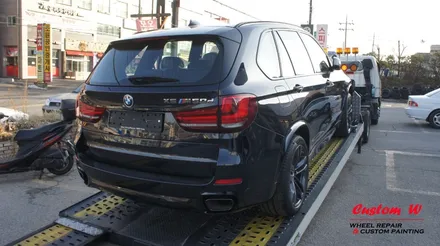 BMW X5 신차 고객분의 요청에 맞춘 휠도색과 M퍼포먼스브레이크 컬러로 캘리퍼도색. / 용인 처인구