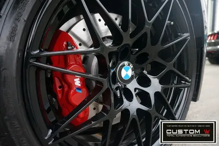 BMW M4 666M 휠 잘못된 휠수리 도색 이력 박리후, 블랙유광 휠도색 재작업. 그리고  레드 캘리퍼 도색 까지.! 커스텀W. / 용인 처인구