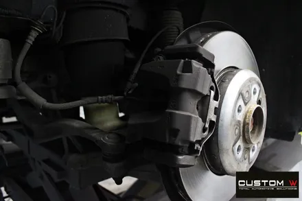 BMW 5GT 휠 상처 수리 후 블랙유광 휠도색 + 블루 캘리퍼 도색 / 용인 처인구