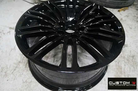 BMW 530d 664M 기존 잘못된 수리 도색 이력 약품 박리 후 블랙유광 휠도색 / 용인 처인구