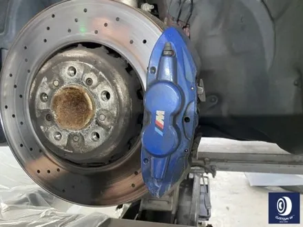 휠 수리 도색 불량 / BMW M4 763M 타 업체 잘못된 휠도색 약품 박리 / 페인트 제거 후, 사틴 블랙 휠 도색 재작업 + 카본 세라믹 골드 캘리퍼 도색 / 용인 처인구