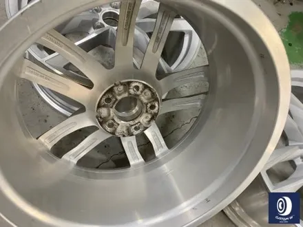 아우디 A7 50TFSI 20인치 다이아몬드 커팅 가공을 이용한 블랙 폴리시 커스텀 투톤 휠도색 + 심각한 부식 제거 후, 카본 세라믹 골드(오렌지 골드) 캘리퍼 도색 작업까지_! / 용인 처인구