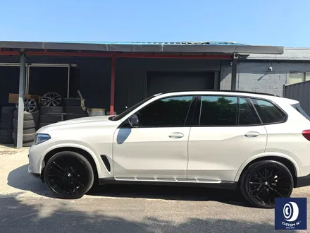 BMW G05 X5 22인치 742M 휠 상처 수리 후, 블랙유광 휠 복원 도색 / 재방문 / 용인 처인구