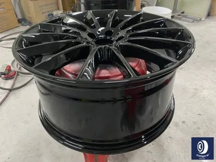 벤츠 GLE450 타 업체 잘못된 수리 도색 이력 / 기존 페인트 제거 (약품 박리) 후, 마차휠 블랙 유광 휠도색 + 레드 캘리퍼 도색 / 용인 처인구
