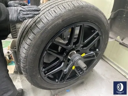 벤츠 GLE400D (휠은 GLE63) 휠 상처 수리 후, 사틴 블랙 휠도색 / 용인 처인구
