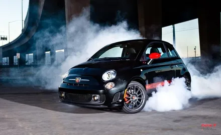 피아트 500 아바스(ABARTH 595 COMPETIZIONE) 매트그레이(건메탈무광) 휠도색, 레드 캘리퍼도색(간단 차량 소개 함께) / 용인 처인구