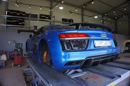 다시 찾아주신 아우디 R8 V10 PLUS 블랙 유광 휠도색. / 용인 처인구