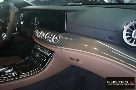 벤츠 W213 E53AMG 실내 트림 순정 카본 트림으로 교체. / 용인 처인구