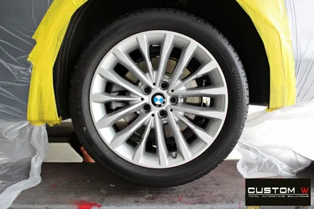 BMW G30 530i 블랙유광 휠 도색, 블루 캘리퍼 도색 / 용인 처인구