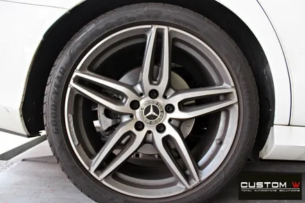 벤츠 E300 AMG LINE 블랙유광 휠 도색 + 레드 캘리퍼 도색 / 용인 처인구