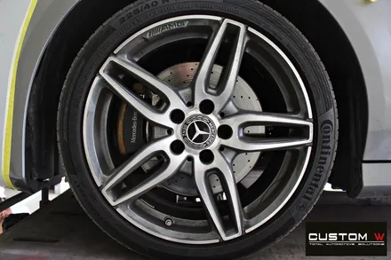 벤츠 CLA220 AMG Line 블랙유광 휠도색 + 카본 세라믹 골드 캘리퍼 도색 / 용인 처인구