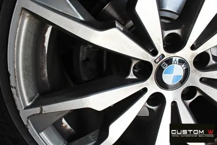 BMW X4 M40i  박리 후 블랙유광 휠도색 + 레드 캘리퍼 도색 / 용인 처인구