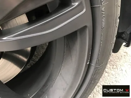 BMW F10 530d M5 st 20인치 휠 상처 수리 후 블랙유광 휠도색 / 용인 처인구