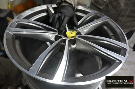 BMW 6GT 630d 19인치 블랙유광 휠도색 / 용인 처인구