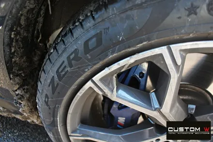 BMW 신형 X6 ( G06 ) 30d 21인치 휠 상처 수리 후 블랙유광 휠도색 / 용인 처인구
