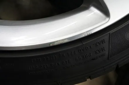 아우디 A7 55TDI 휠수리 후 블랙 폴리시 휠도색 + 레드 캘리퍼도색 / 용인 처인구